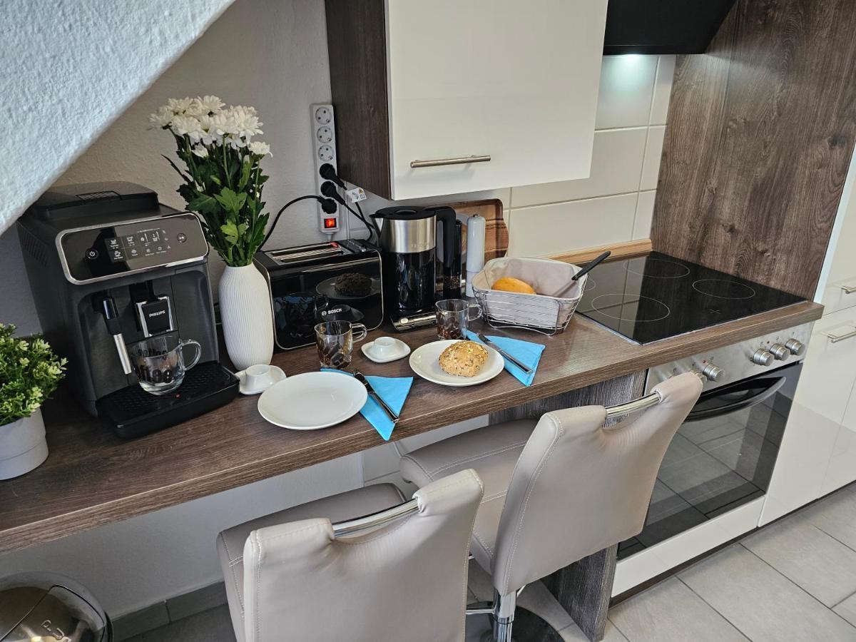 Exklusives Und Helles Dachgeschoss-Apartment No 3 Im Zentrum Von Kassel, Schnelles 1Gbit Internet, Geschirrspueler, Boxspringbetten Ngoại thất bức ảnh