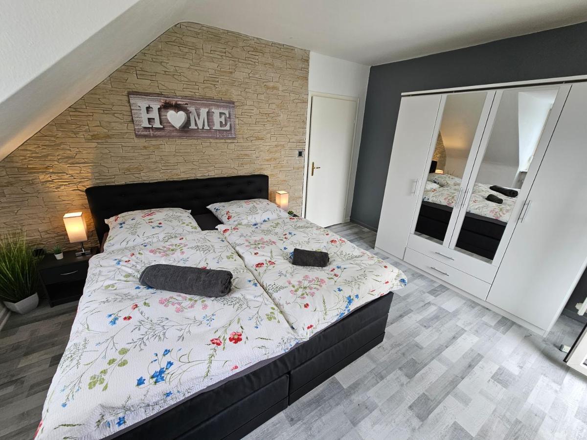 Exklusives Und Helles Dachgeschoss-Apartment No 3 Im Zentrum Von Kassel, Schnelles 1Gbit Internet, Geschirrspueler, Boxspringbetten Ngoại thất bức ảnh